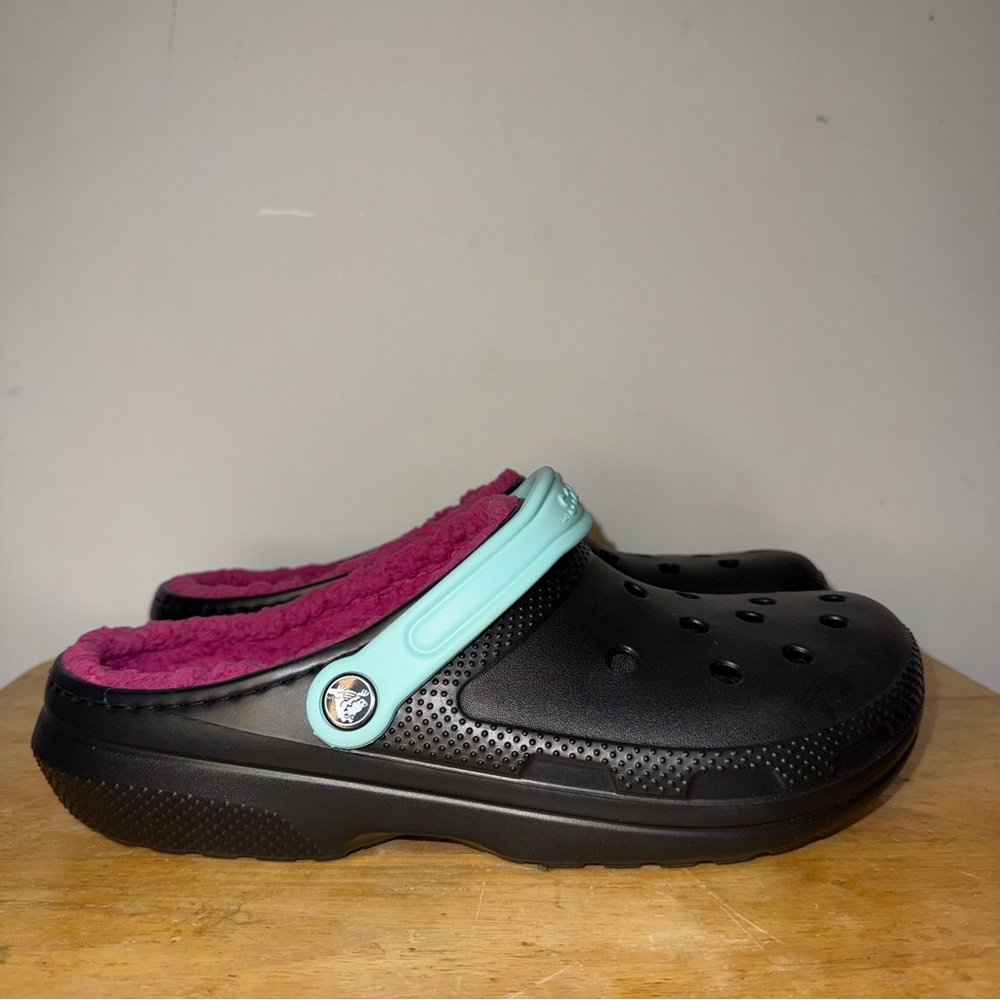 CROCS Fleece- Lined Clogs Black/Pink/Blue Unisex Clogs Women’s 11 Men’s 9 NEW